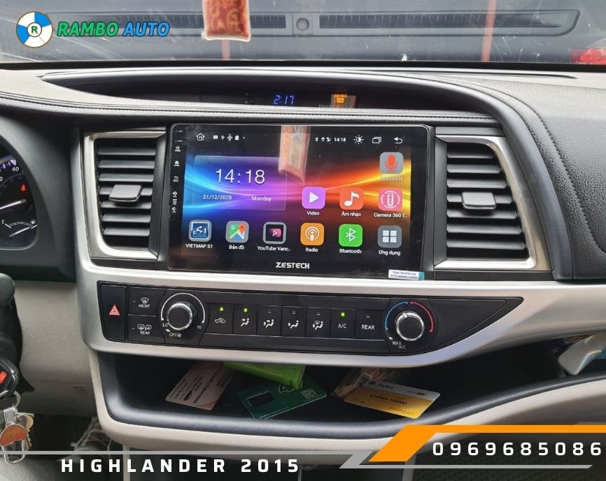 Man-hinh-android-Toyota-Highlander-2015